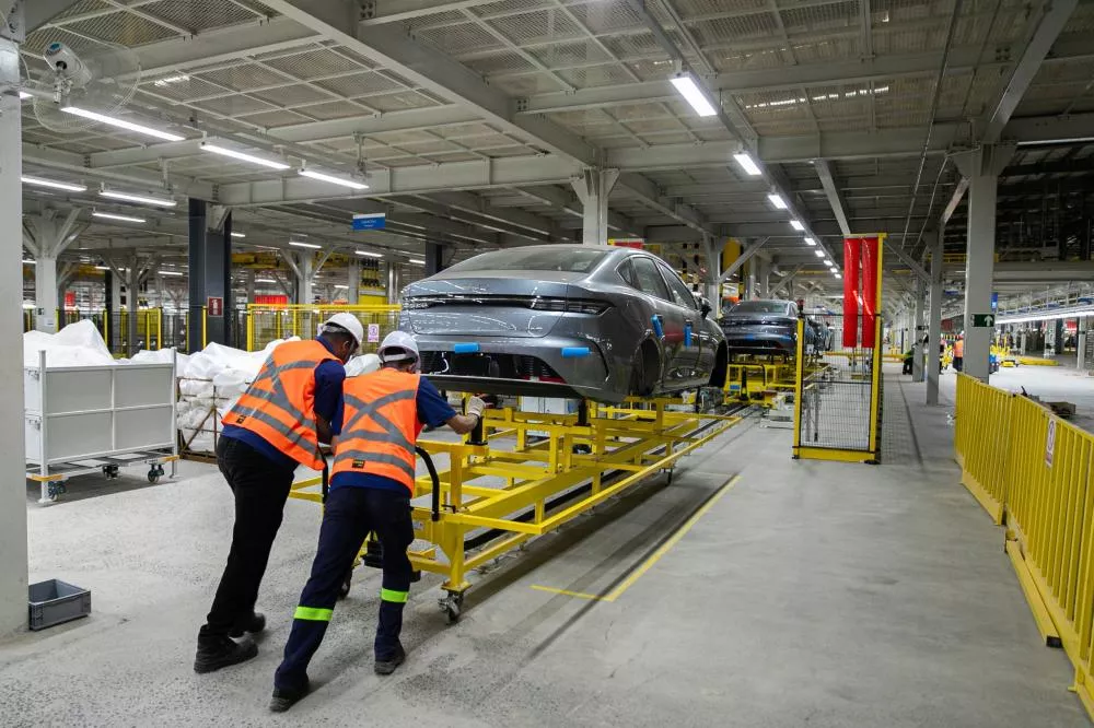 Simões Filho recebe seleção da BYD com oportunidades de emprego