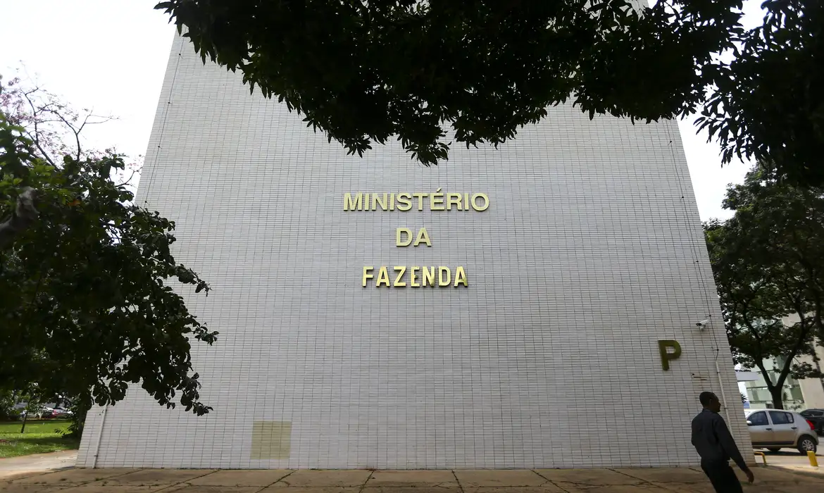 Governo deve recorrer ao STF sobre PEC de agentes de saúde