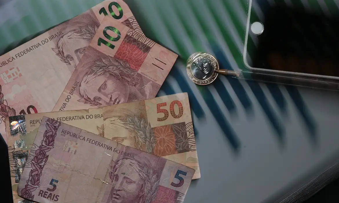 Atividade econômica cresceu 0,1% em maio