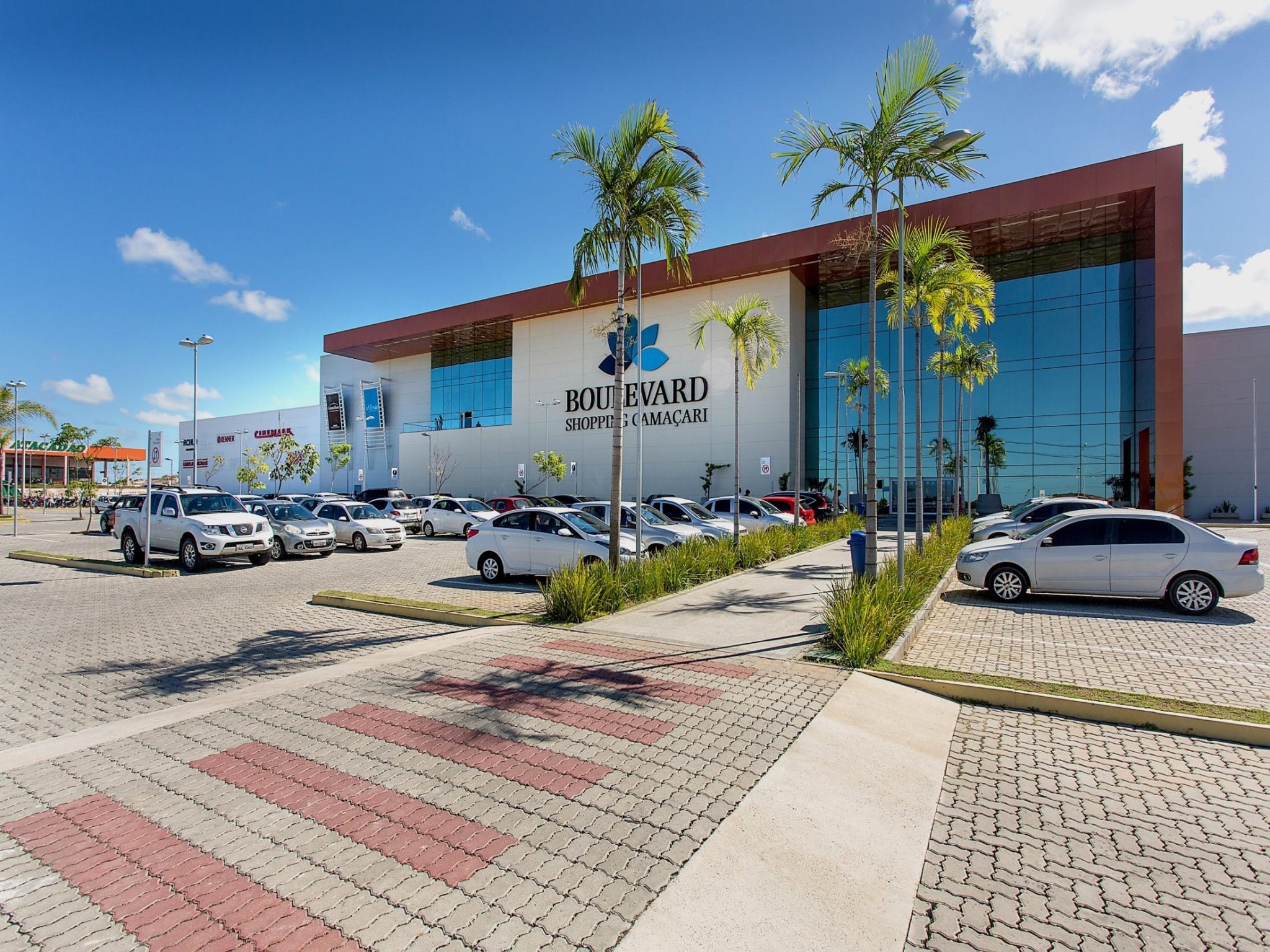 Novas vagas de emprego em Camaçari incluem oportunidades para quem não tem experiência